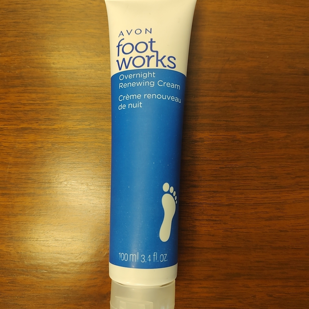 New! Avon Foot Works Reviving Leg Cream - 3.4 oz